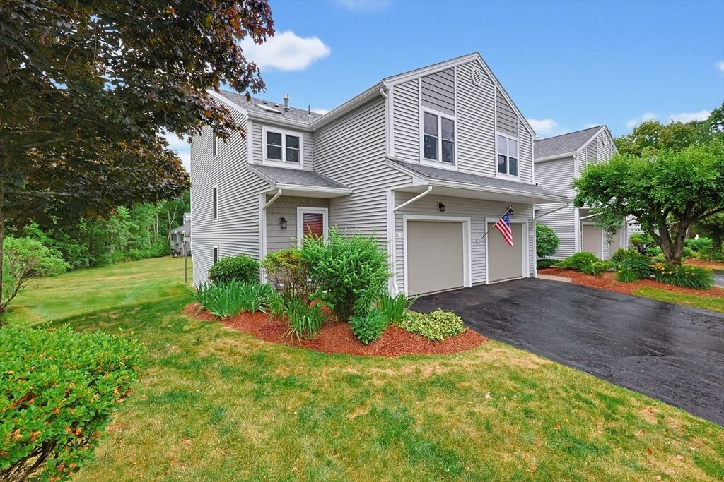 Property Photo:  201 Treasure Island Rd 201  MA 01570 