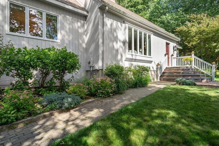 Property Photo:  25 Greenwood East Lane  MA 01845 