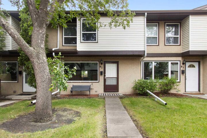 Property Photo:  630 Sabrina Road SW 92  AB T2W 2N7 