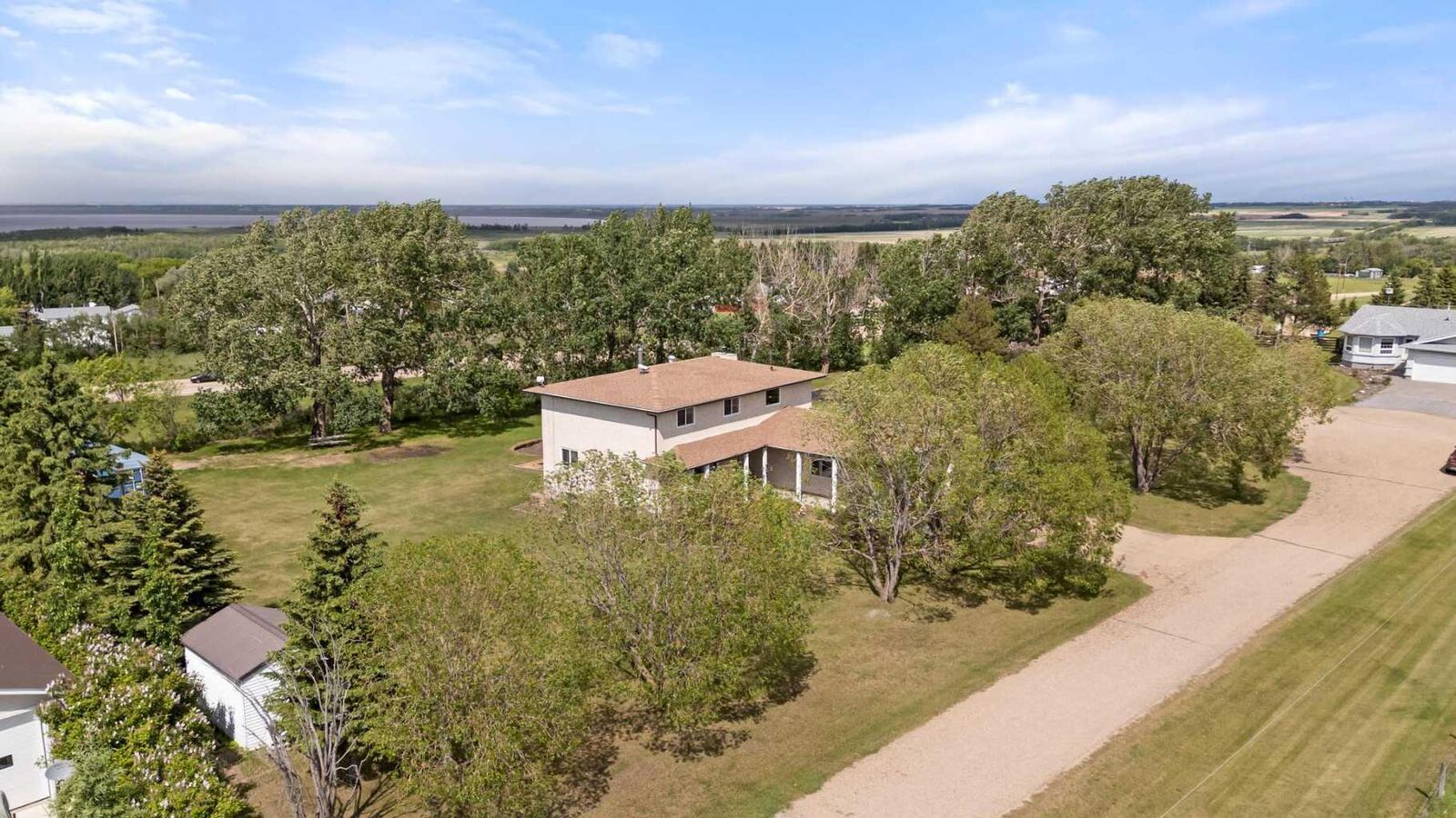 Property Photo: 106 Martin Avenue AB T0C 0L0