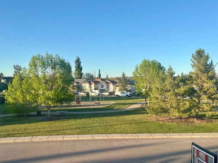 Property Photo:  898 Ramage Crescent  AB T4P 2Z9 