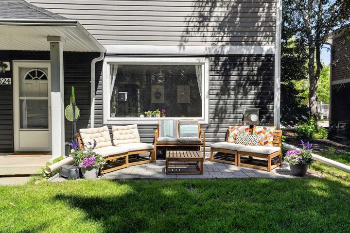 Property Photo:  624 Regal Park NE  AB T3E 0S6 