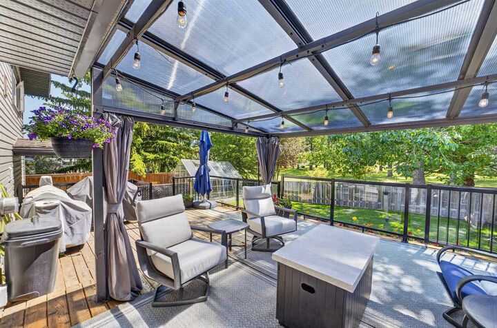 Property Photo:  7 Westhill Drive  AB T0M 0W0 