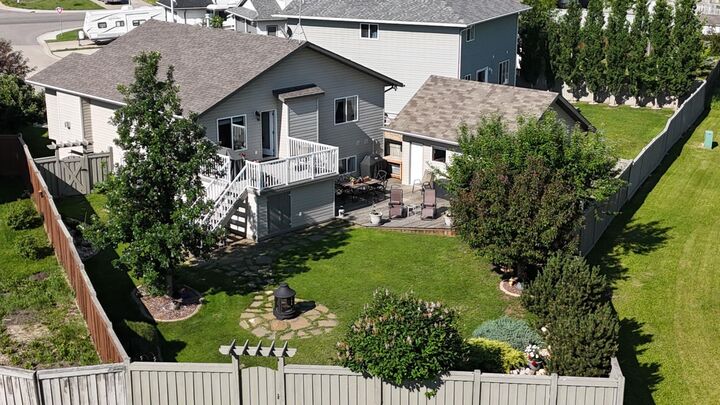 Property Photo:  10218 72 Avenue  AB T8W 2Y2 