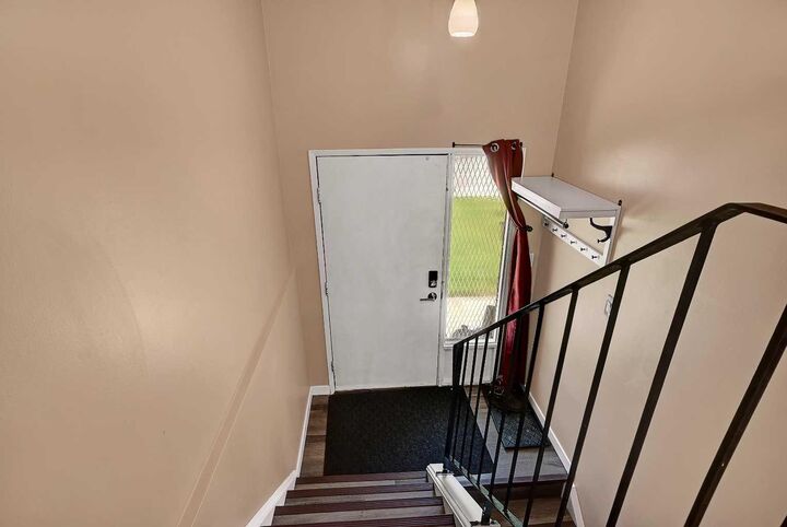 Property Photo:  7306 99 Street  AB T8V 4X2 