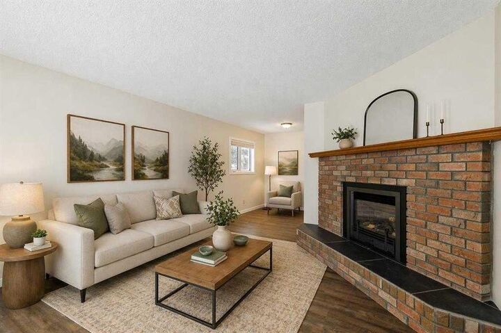 Property Photo:  43 Macewan Park Heights NW  AB T3K 3W6 