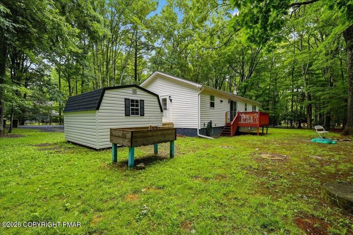 Property Photo:  110 Gumwood Lane  PA 18058 