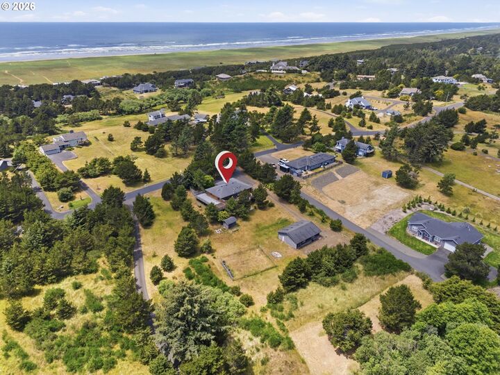 Property Photo:  89989 Manion Dr  OR 97146 