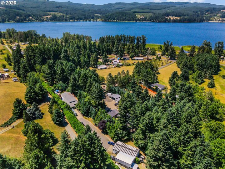 Property Photo:  32481 Doolittle Rd  OR 97424 