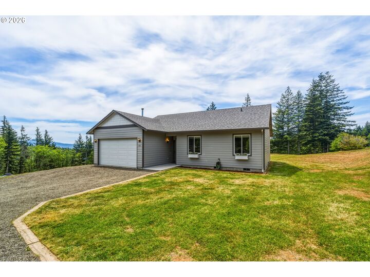 Property Photo:  321 Helens Ln  WA 98671 