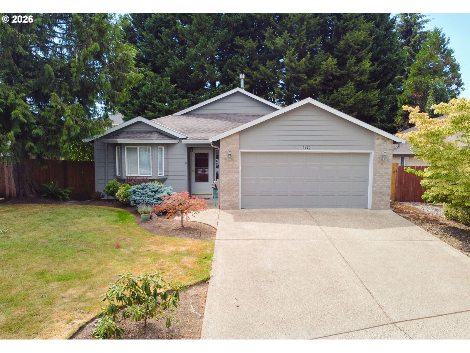 Property Photo:  2179 SE Glendale Ct  OR 97123 
