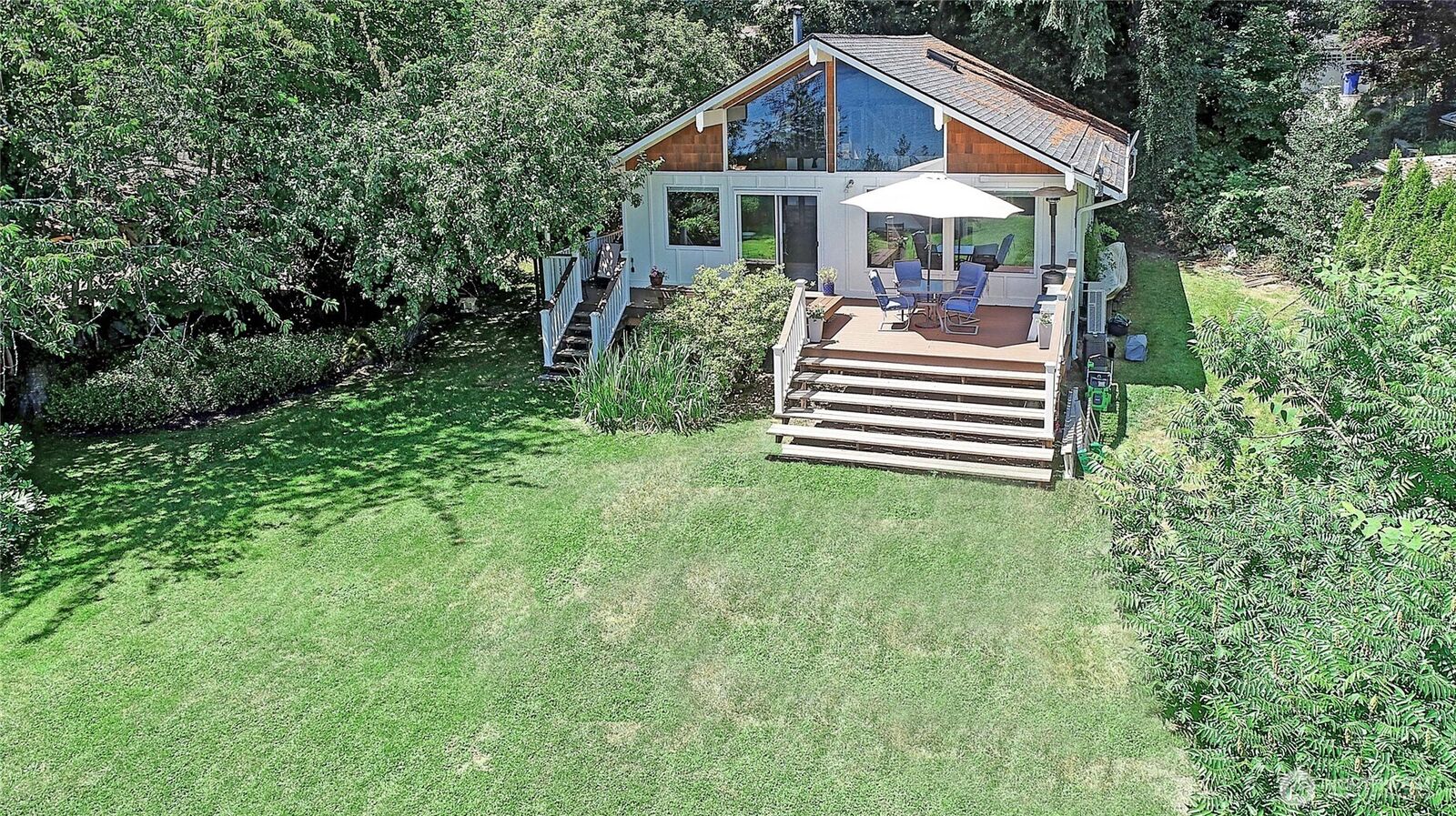 Property Photo:  13806 W Lake Kathleen Drive SE  WA 98059 