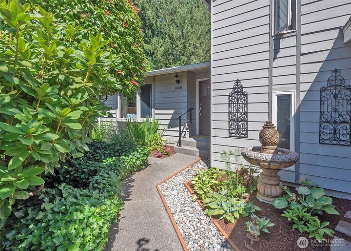 Property Photo:  8821  221st Place SW  WA 98026 
