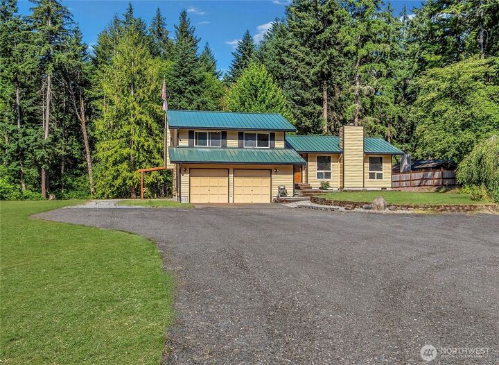 Property Photo: 19618 115th Avenue E WA 98338