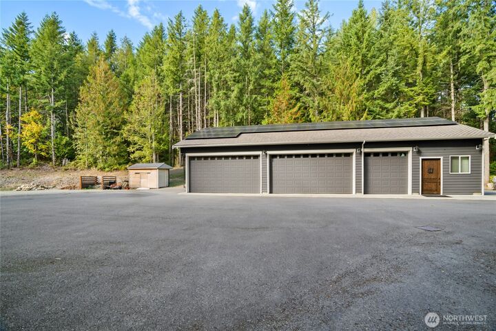 Property Photo:  27924 SE 268th Street  WA 98051 