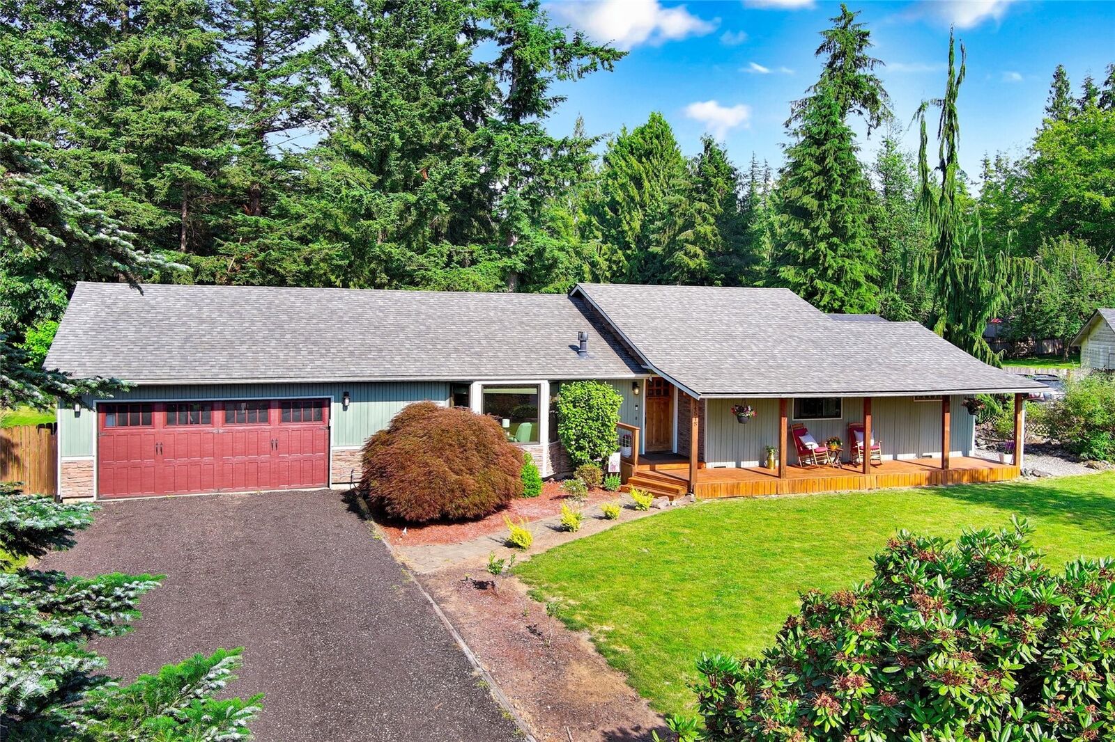 Property Photo:  14515  247th Drive SE  WA 98272 