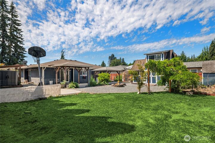 Property Photo: 5027 110th St NE WA 98271