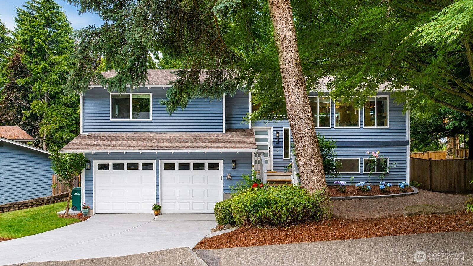 Property Photo: 12017 106th Avenue NE WA 98034