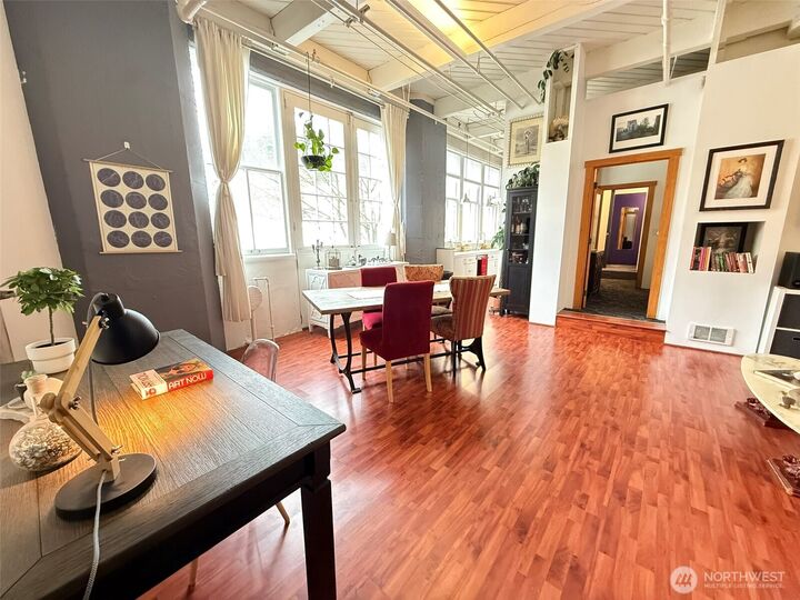 Property Photo:  707 S Snoqualmie Street 2B  WA 98108 