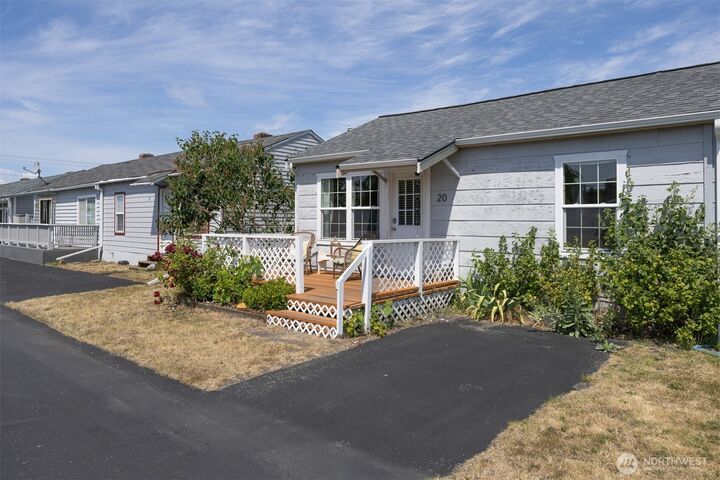 Property Photo:  7910  Birch Bay Drive 20  WA 98230 