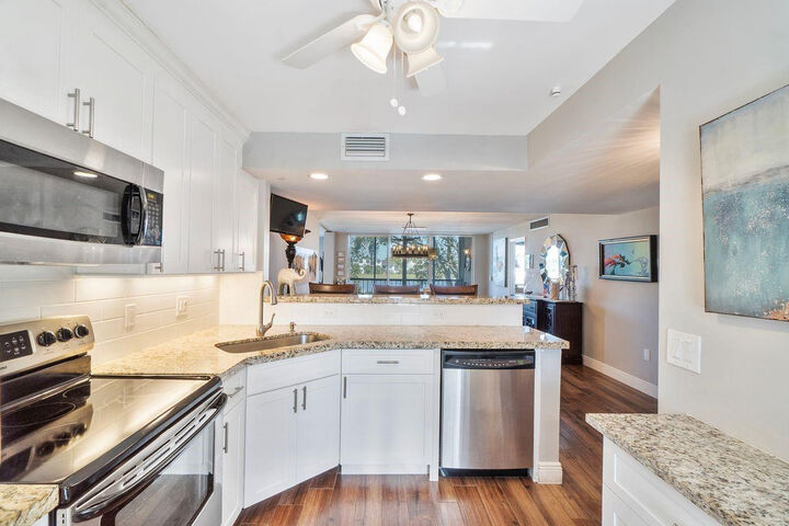 Property Photo:  4832 Esedra Court 206  FL 33467 