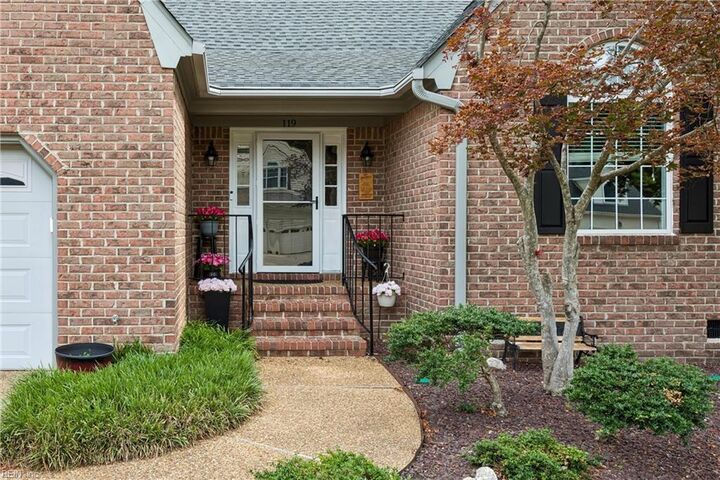 Property Photo:  119 E Wedgwood Dr  VA 23693 