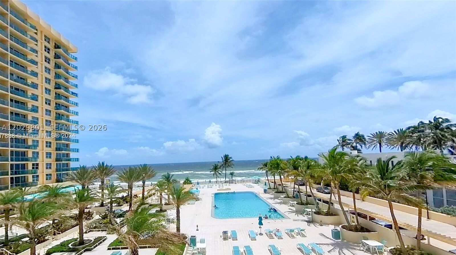 Property Photo: 2501 S Ocean Dr 424 FL 33019
