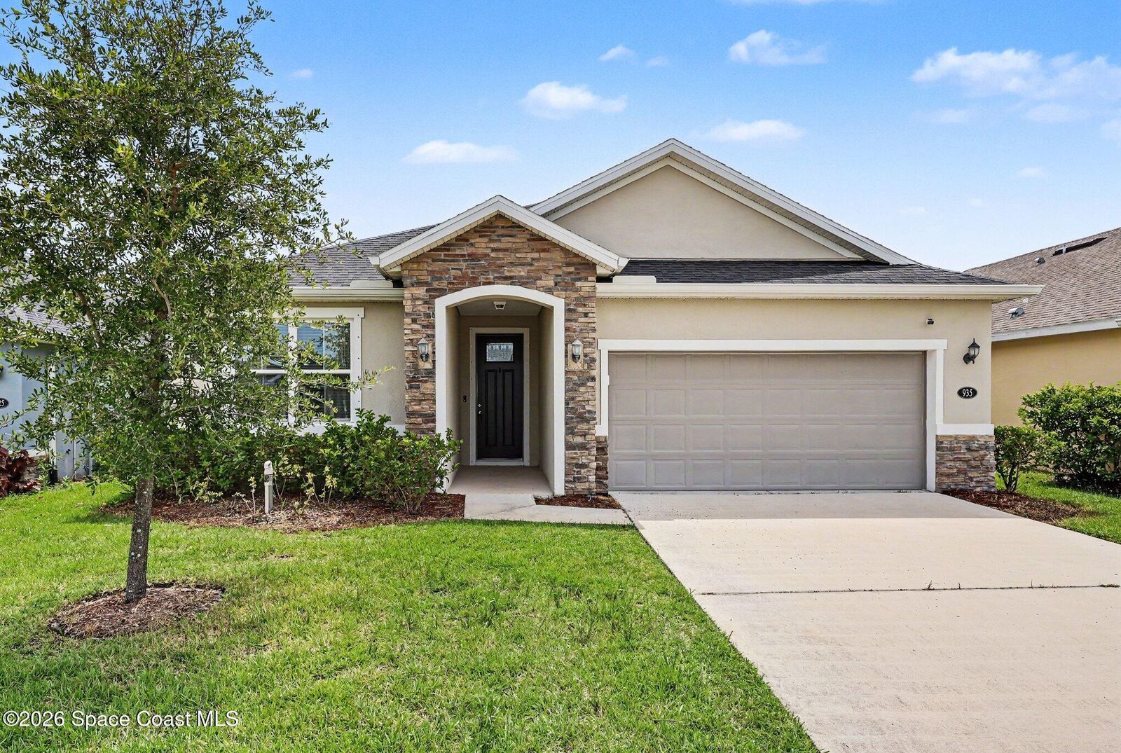Property Photo: 935 Potenza Drive FL 32904
