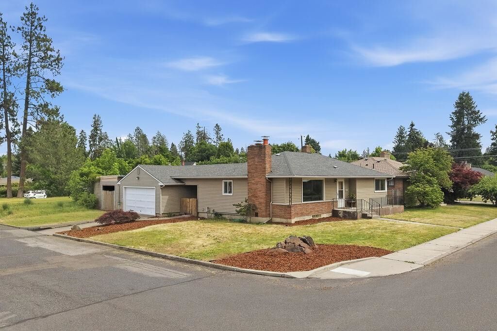Property Photo:  3003 S Bernard St  WA 99203 