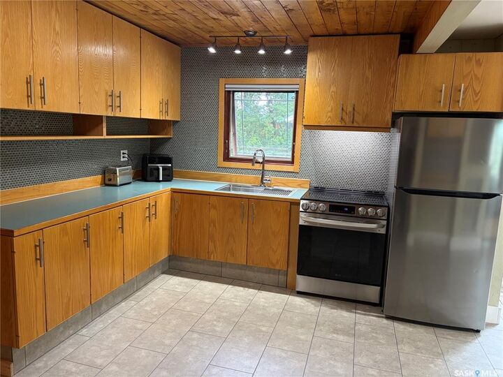 Property Photo:  247 Elsa Street  SK S0A 2M0 