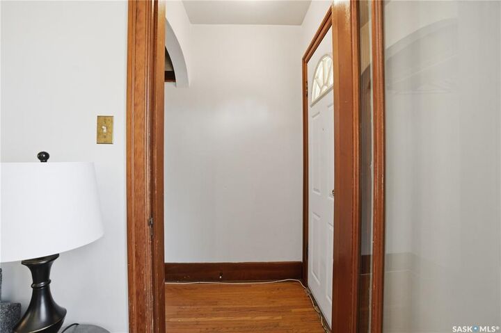 Property Photo:  1123 Temperance Street  SK S7N 0N7 