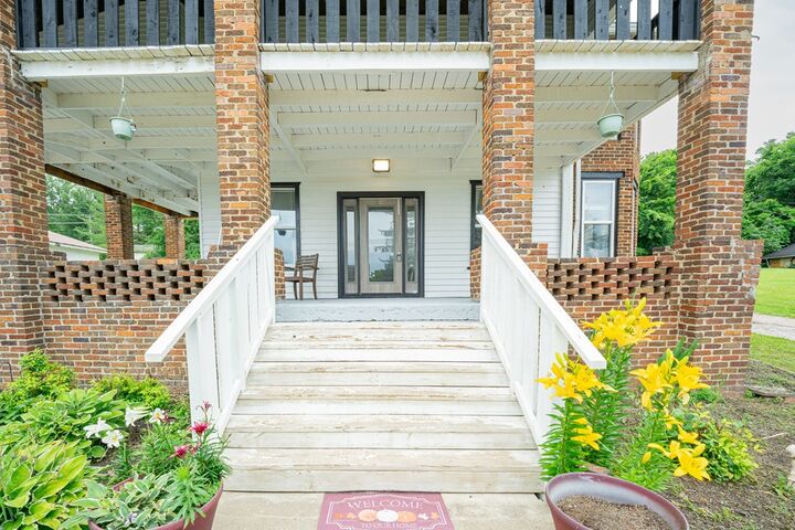 Property Photo:  208 Fairview Ave.  OH 45651 