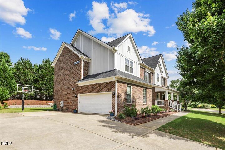 Property Photo: 107 Vintage Hill Circle NC 27539