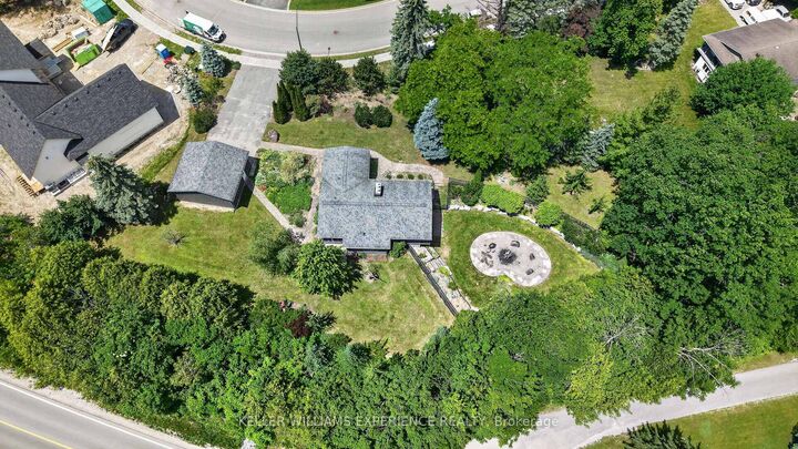 68 Royal Oak Drive — photo 1