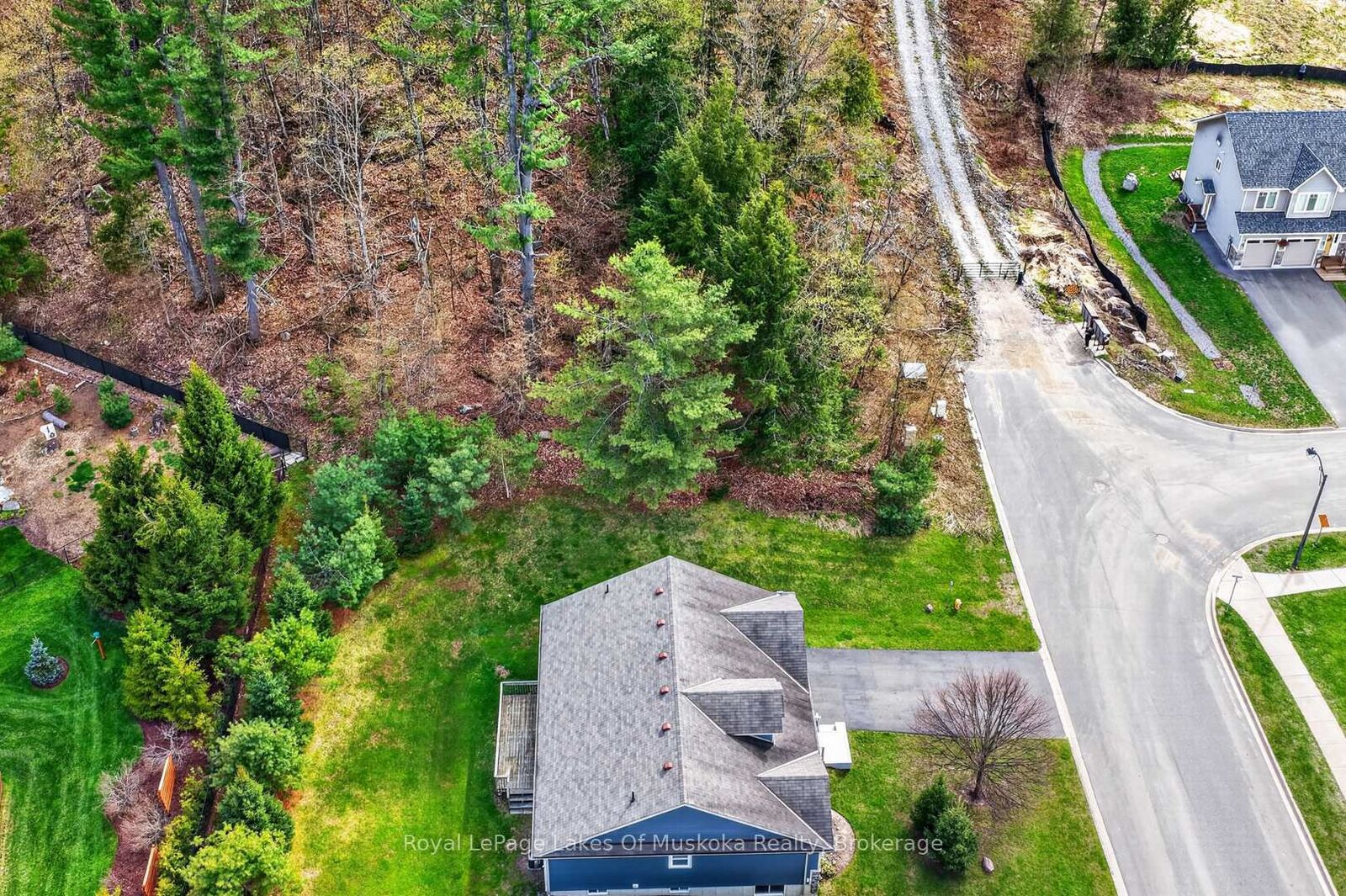 Photo de la propriété:  32 Gainsborough Road  ON P1L 1W8 