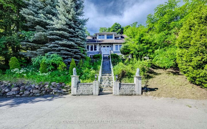 Property Photo: 3332 King Street ON L0R 2C0