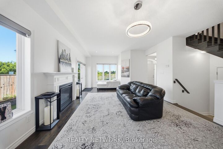 Property Photo: 104 Sonoma Valley Crescent ON L9B 0J3