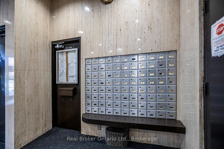 Property Photo: 50 Richmond Street E 623 ON L1G 7C7
