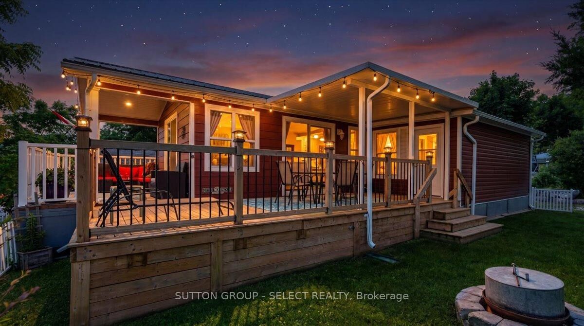 Photo de la propriété:  8685 Rock Glen Road 400  ON N0M 1B0 