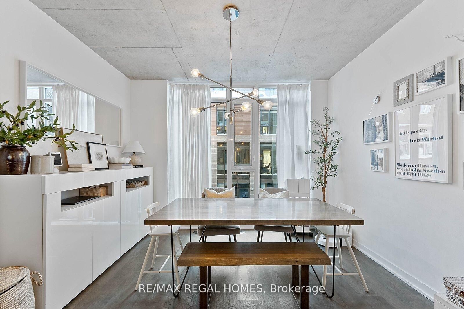 Property Photo: 1238 Dundas Street E Th110 ON M4M 0C6