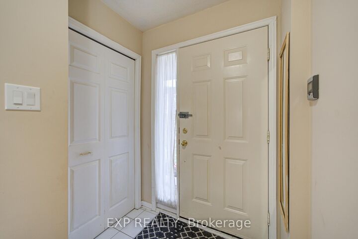 Property Photo: 12 Staverton Court ON M1V 5G9