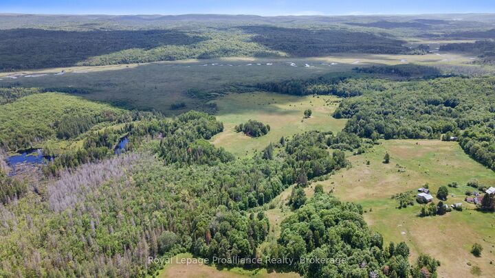 Property Photo: 725 Peplinski Homestead Road ON K0J 1B0