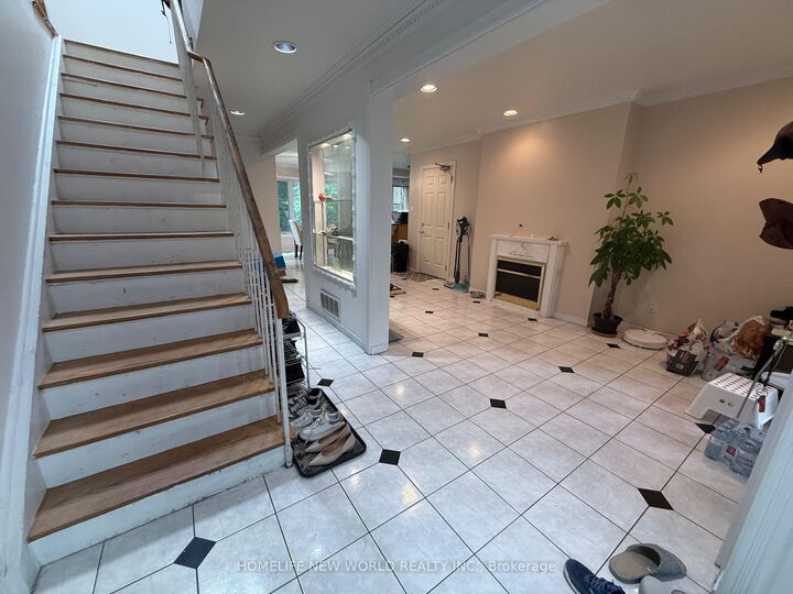 Property Photo:  63 Lehar Crescent  ON M2H 1J4 
