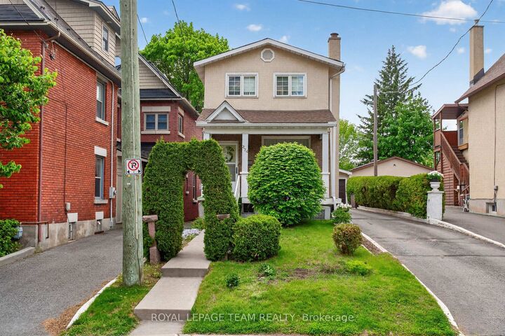 Property Photo:  274 Breezehill Avenue S  ON K1Y 2J3 