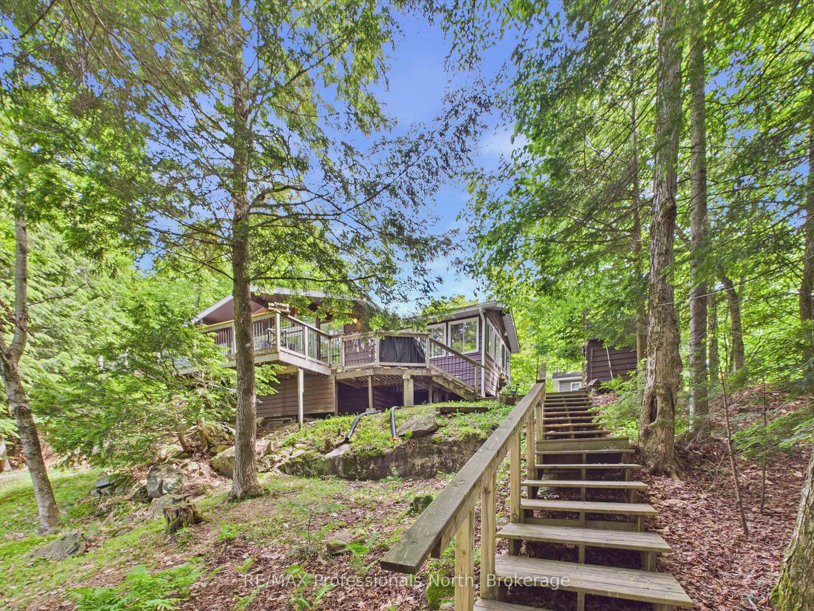 Property Photo: 1007 Leech Lake Point Road ON P1L 1X3