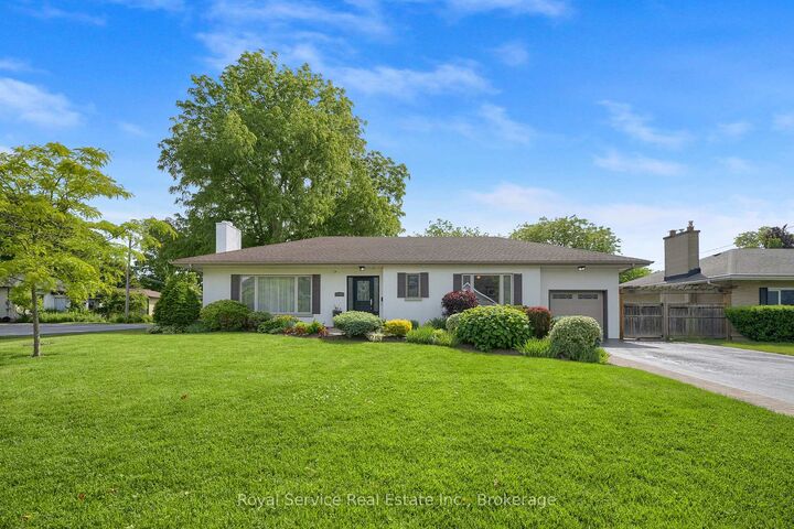 Property Photo: 801 King Street ON L1N 5A3