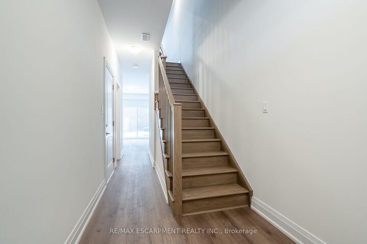Property Photo:  20 Clear Valley Lane  ON L0R 1W0 