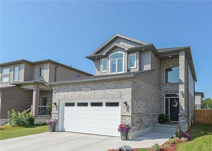 Property Photo:  940 Reeves Avenue  ON N6G 0E2 