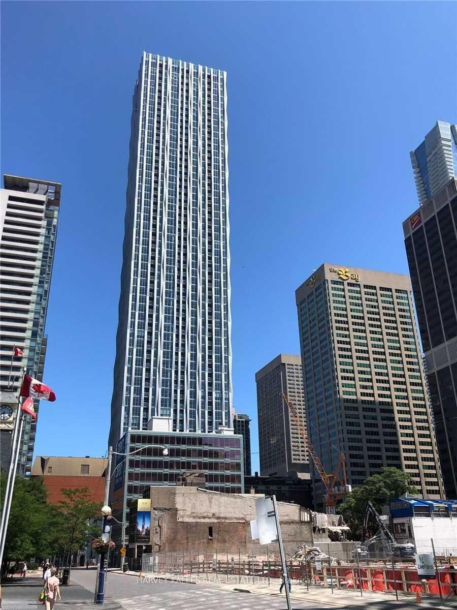 Photo de la propriété:  1 Yorkville Avenue 2805  ON M4W 1L1 