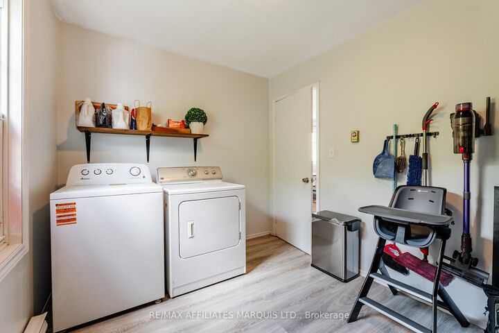 Property Photo:  110 15th Street W  ON K6J 3J8 